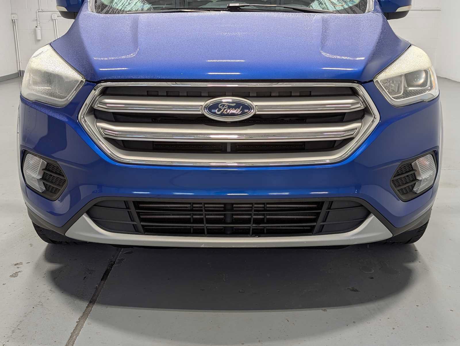 Used 2017 Ford Escape Titanium AWD/4WD image 2