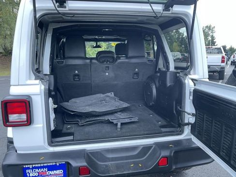 Used 2023 Jeep Wrangler Altitude image 26
