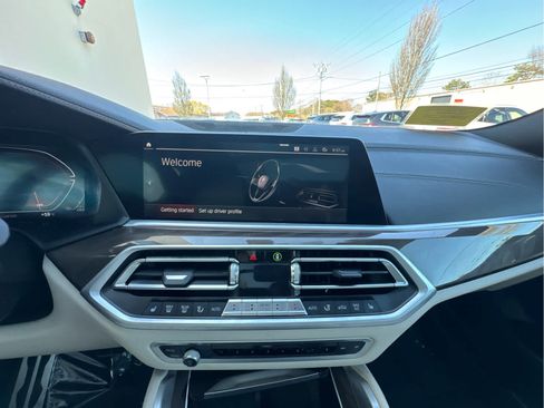 Used 2022 BMW X6 xDrive40i w/ M Sport Package AWD/4WD image 24