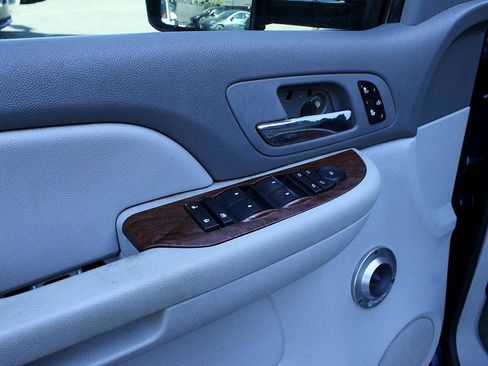 Used 2007 GMC Sierra 1500 SLT w/ SLE/SLT Trailering Package image 11