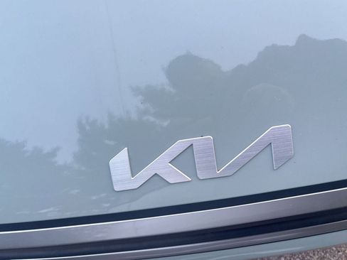 Used 2025 Kia K4 LXS image 10