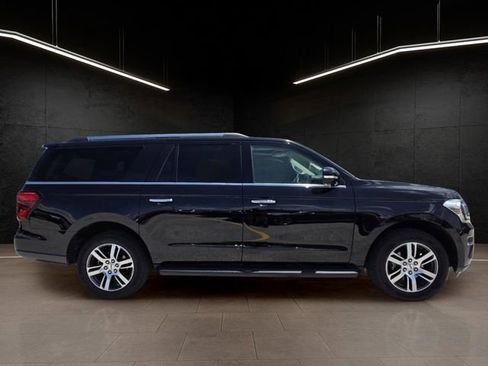 Used 2024 Ford Expedition Max Limited AWD/4WD image 8