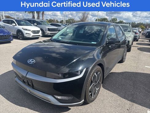Certified 2022 Hyundai Ioniq 5 SE image 3