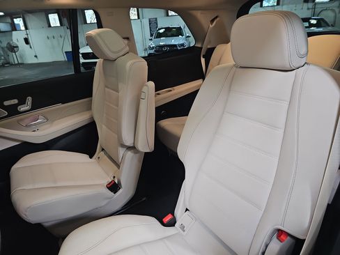 New 2026 Mercedes-Benz GLS 450 4MATIC image 14