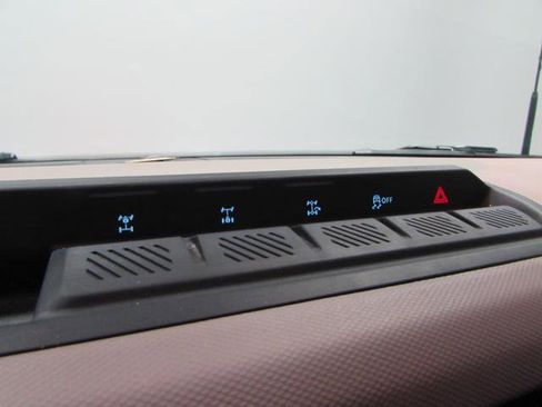 Used 2023 Ford Bronco Wildtrak AWD/4WD image 33