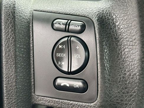 Used 2015 Ford F550 2WD Regular Cab Super Duty image 17