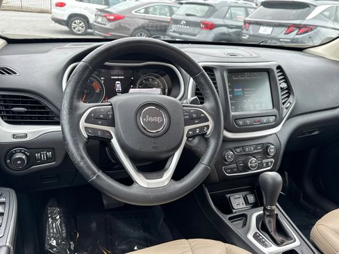 Used 2016 Jeep Cherokee Limited w/ Technology Group image 22