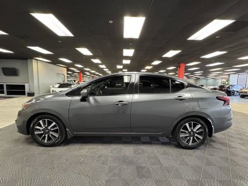 Used 2021 Nissan Versa SV image 11