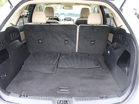 Used 2024 Ford Edge SEL w/ Class II Trailer Tow Package image 21