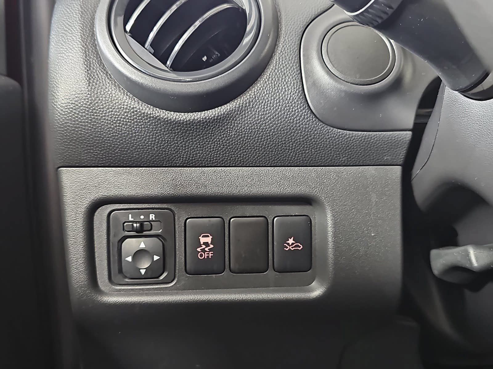 Used 2024 Mitsubishi Mirage ES FWD image 24
