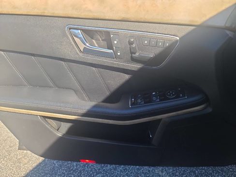 Used 2011 Mercedes-Benz E 350 4MATIC Sedan image 26