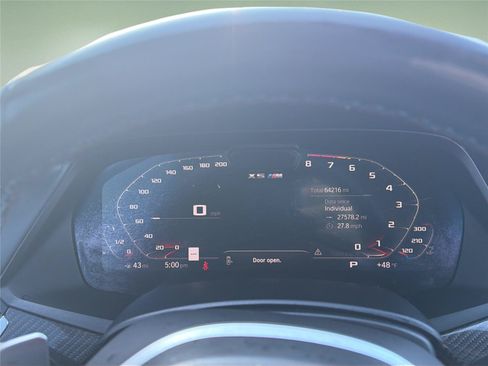 Used 2022 BMW X5 M w/ Competition Package AWD/4WD image 18