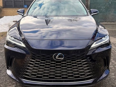 Used 2024 Lexus RX 350 FWD w/ Technology Package image 2