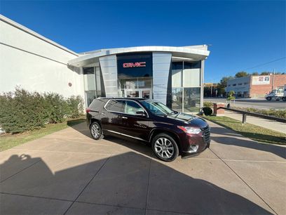 Used 2020 Chevrolet Traverse Premier w/ LPO, Black Accent Package