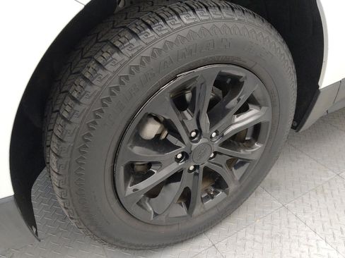 Used 2021 Chevrolet Equinox LT AWD/4WD image 31