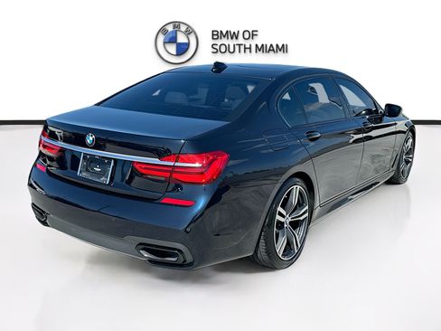 Used 2019 BMW 740i w/ Executive Package RWD image 7