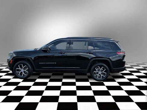 Used 2024 Jeep Grand Cherokee L Limited w/ Trailer Tow Package AWD/4WD image 12