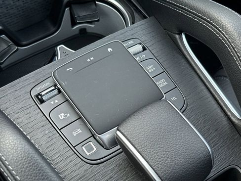 Certified 2025 Mercedes-Benz GLE 350 GLE 350 image 21