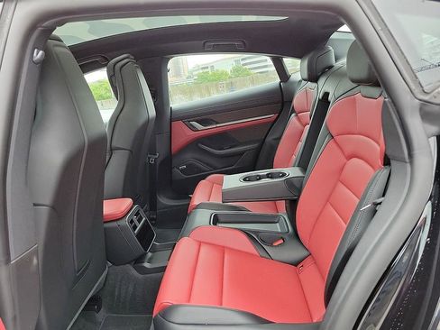 Used 2025 Porsche Taycan 4S image 10