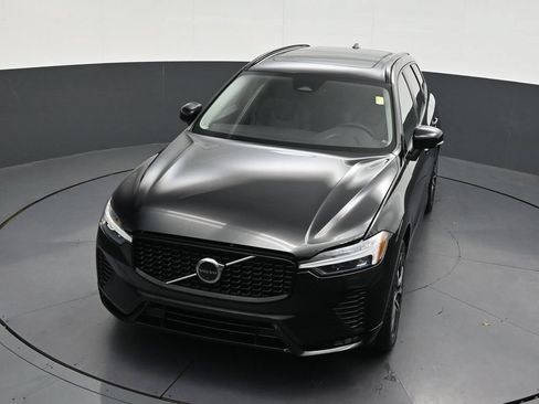 Used 2024 Volvo XC60 B5 Plus w/ Protection Package Premier AWD/4WD image 21