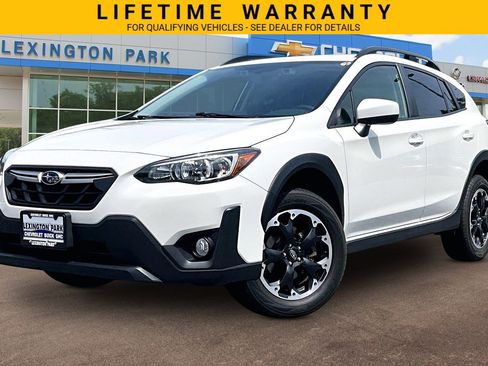 Used 2023 Subaru Crosstrek 2.0i Premium AWD/4WD image 12
