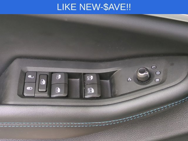 Used 2025 Jeep Grand Cherokee Trailhawk w/ Advanced Protech Group II AWD/4WD image 14