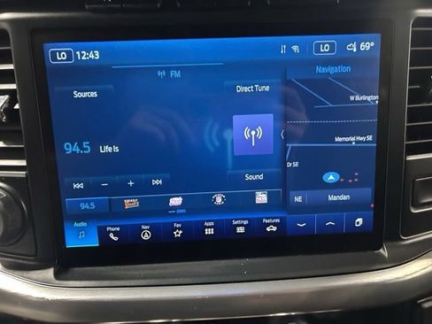 Used 2023 Ford F150 Lariat w/ Max Trailer Tow Package AWD/4WD image 10