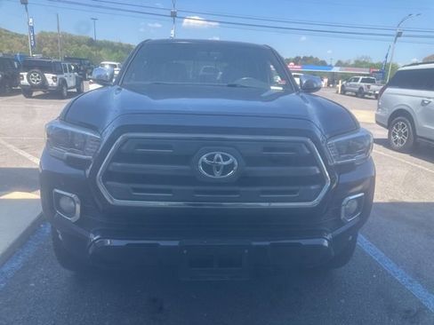 Used 2017 Toyota Tacoma Limited w/ Tow Package AWD/4WD image 2