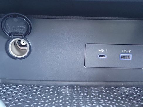 New 2025 Nissan Pathfinder SV w/ SV Premium Package image 15