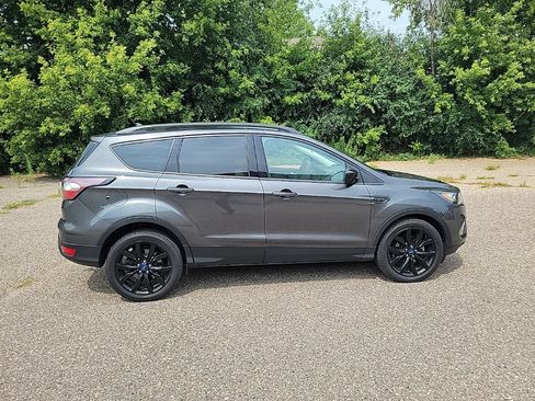 Used 2018 Ford Escape SEL w/ Ford Safe & Smart Package FWD image 11