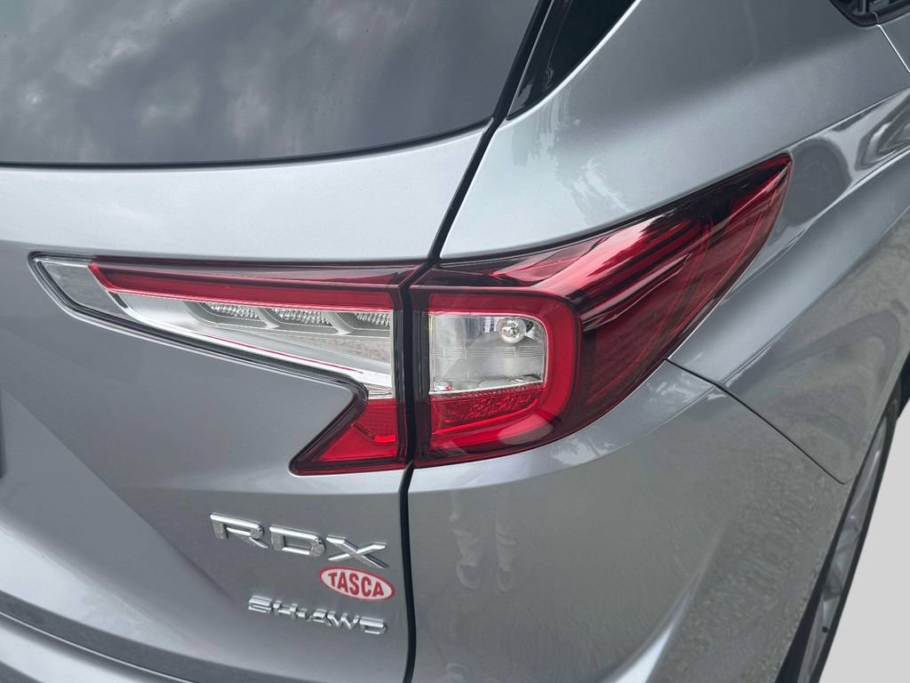 Used 2024 Acura RDX SH-AWD image 9