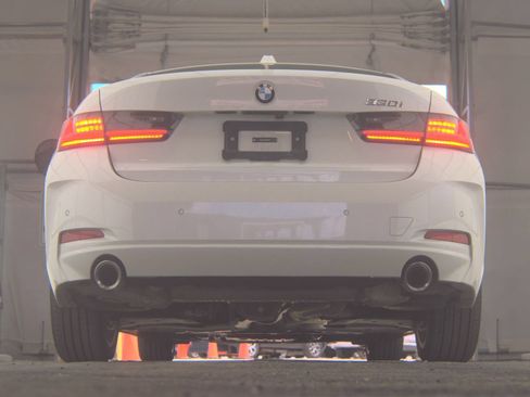 Used 2026 BMW 330i Sedan w/ Convenience Package RWD image 10