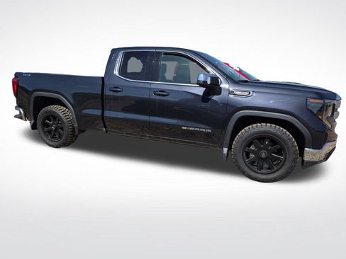 Used 2024 GMC Sierra 1500 SLE w/ Preferred Package AWD/4WD image 4
