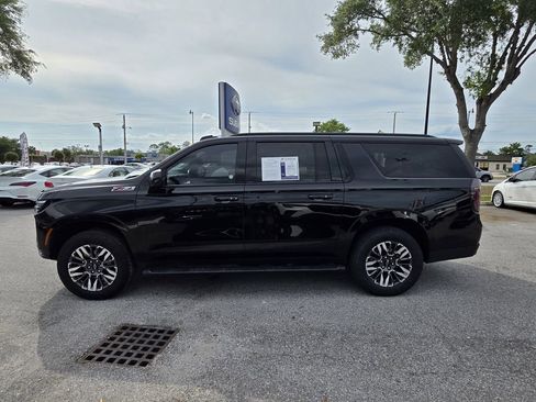 Used 2025 Chevrolet Suburban Z71 AWD/4WD image 5