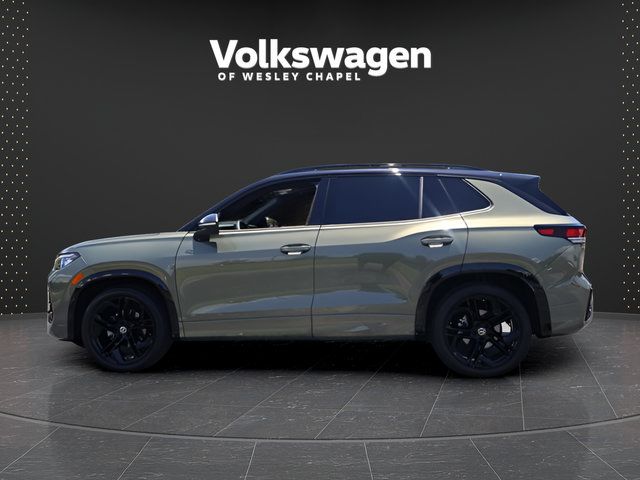 Used 2026 Volkswagen Tiguan SE R-Line FWD image 5
