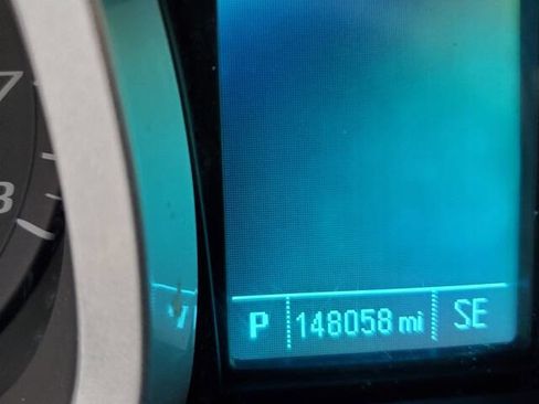 Used 2017 Chevrolet Equinox LT w/ Convenience Package image 21