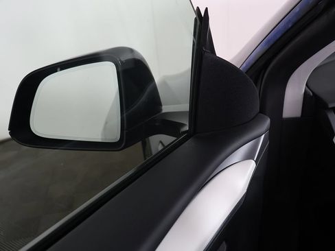 Used 2023 Tesla Model Y Long Range AWD/4WD image 35