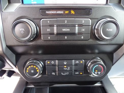 Used 2019 Ford F150 4x4 SuperCrew XLT w/ XTR Package image 26
