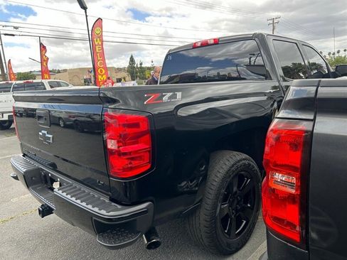 Used 2018 Chevrolet Silverado 1500 LT w/ All Star Edition AWD/4WD image 7