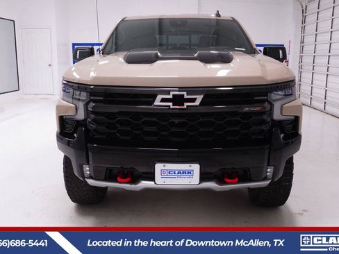 Used 2022 Chevrolet Silverado 1500 ZR2 w/ Technology Package AWD/4WD image 2