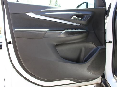 Used 2023 Chevrolet Bolt EUV LT FWD image 8