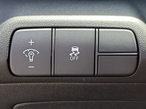 New 2026 Hyundai Elantra SEL Sport FWD image 19