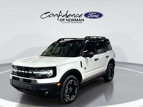 New 2026 Ford Bronco Sport Outer Banks w/ Outer Banks Tech Package+ AWD/4WD image 3