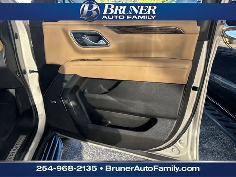 Used 2023 Chevrolet Tahoe Premier image 15