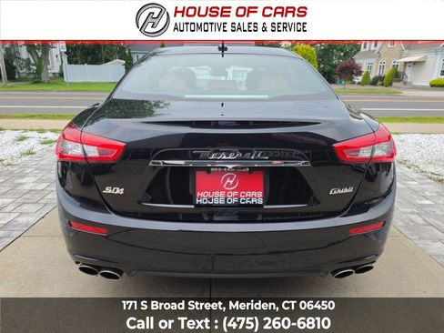Used 2017 Maserati Ghibli S Q4 AWD/4WD image 5