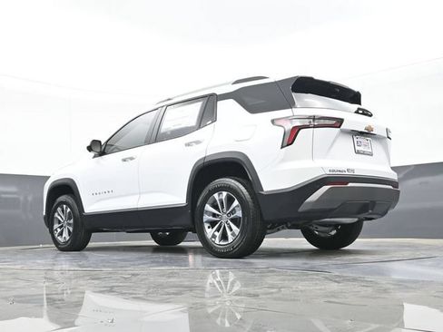 New 2026 Chevrolet Equinox LT w/ Convenience Package II FWD image 43