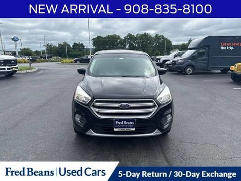 Used 2017 Ford Escape SE AWD/4WD image 2
