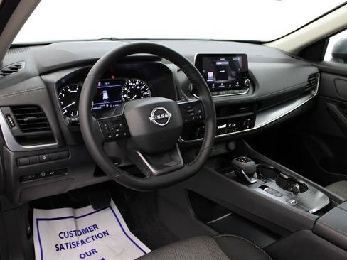 Certified 2026 Nissan Rogue SV FWD image 15