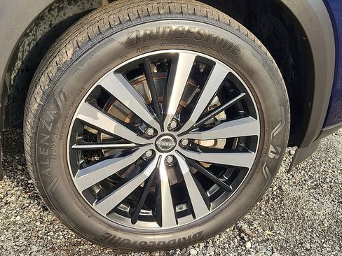 Used 2023 Nissan Pathfinder Platinum w/ Cargo Package image 8