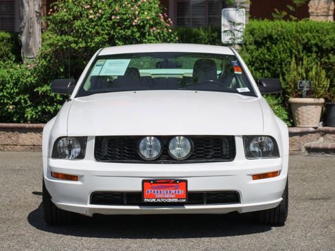 Used 2006 Ford Mustang Premium image 3
